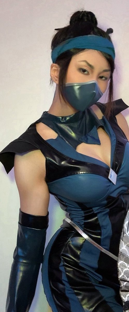 Ssinn626's tweet photo. 🪭#mk11 #kitana #cosplay #mortalkombat 🪭 https://t.co/DbptAng56T