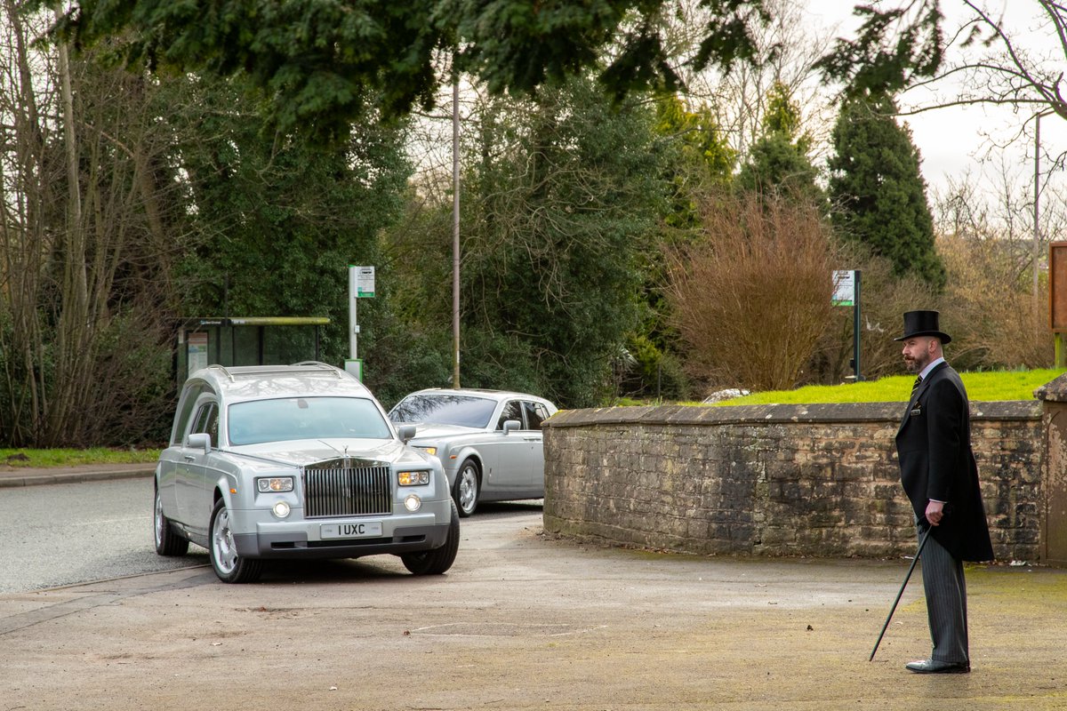 We have vacancies for Full-Time and Casual Drivers based at our Mansfield Woodhouse Funeral Home.

More information here 👇

lymn.co.uk/careers