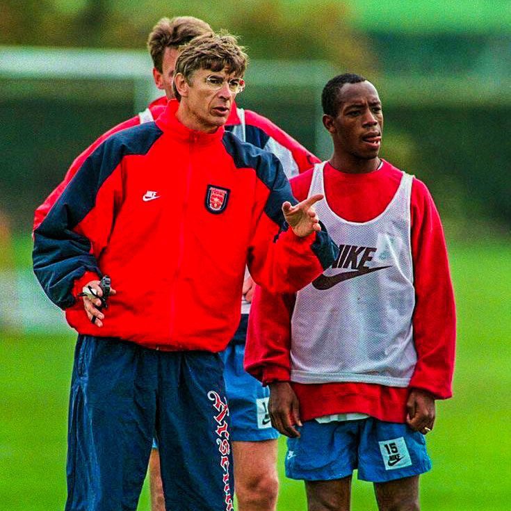 eurofootcom's tweet photo. 🇫🇷🏡 Arsene Wenger: "It's very simple, you build a player like you build a house." 

"First comes the basement, the base of a player is technique. You get that between the ages of 7 and 14 years of age." 

"If you have no technical skill at 14, forget it. You will never be a football player." 

"The second part is the physical aspect, the first floor. Unfortunately, that is decided between 14-17 years of age where you feel you'll be strong enough, quick enough." 

"The second floor is tactical understanding. Does he have an understanding of the game? What to do with the ball?" 

"The final part that is decided at 18-19 years of age is how successful the player wants to be."