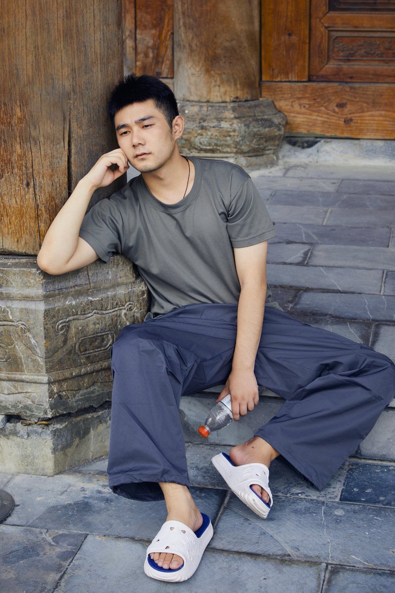 工装裤就是好看。
抖音：64615303081
