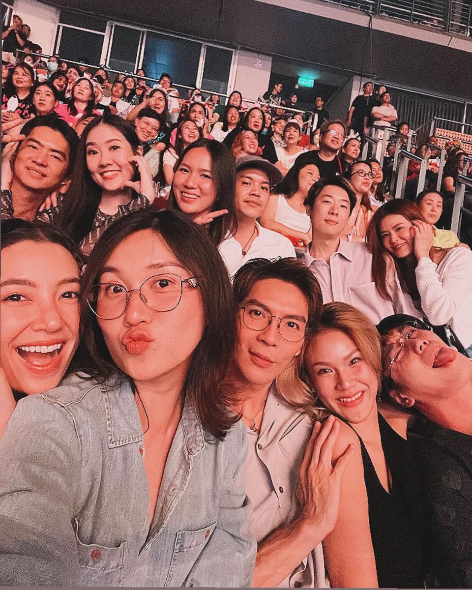 we_arebellaclub's tweet photo. น่าร๊ากกกกก 🥰💕
.
.
Repost p.jitsi : พี่มี่ที่คุณรอคอยยยย 🤍🤍
Repost auuhou : พี่มี่มาแต่หันหลัง🥲
Repost hall_loo : มิตรรัก มิจฉา 🤫🫶🏻  #HKAgency
#PALMYมิตรUniverseConcert
#คอนเสิร์ตใหญ่ปาล์มมี่2024
#bellacampen #เบลล่าราณี https://t.co/ns6zu3QrXf