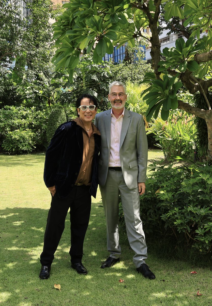 SwissEmbTHA's tweet photo. Happy and honoured to welcome the number 1️⃣ 🇹🇭 superstar Bird Thongchai McIntyre เบิร์ด ธงไชย, singer of the fantastic hit สบาย สบาย , at the🇨🇭Residence 🎶
Proud to hear that🇨🇭is his favorite travel destination!🏔️

@GMMGRAMMY 
#Switzerland
@MySwitzerland_e https://t.co/vpwO6aQIun