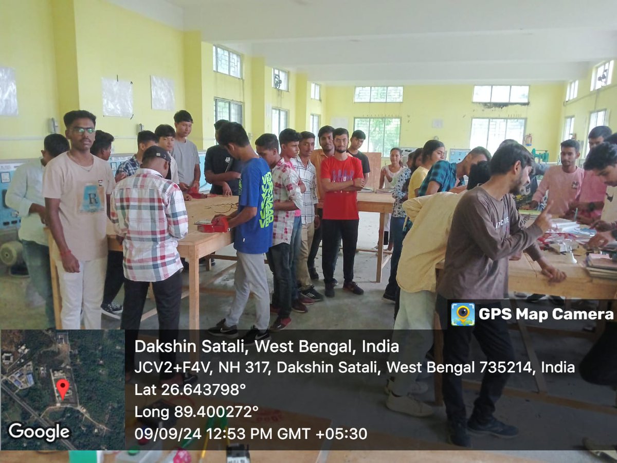 Kalchiniiti's tweet image. &quot;At Kalchini Government ITI, we believe in a balanced approach to learning. Our practical and theory classes equip students with essential technical skills and in-depth knowledge.&quot;
#education #theoryclasses #PracticalClasses #kalchiniiti