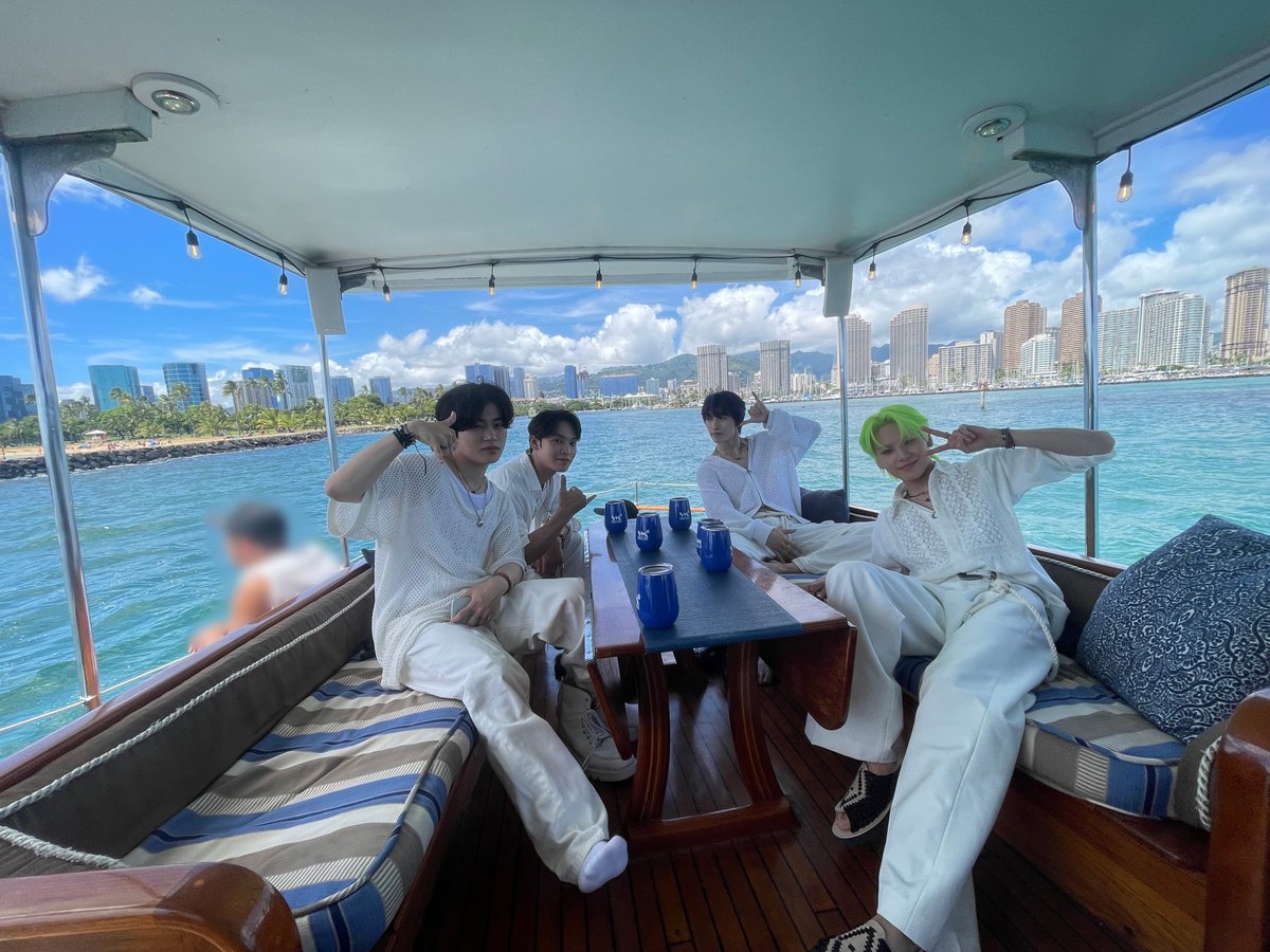 official_jo1's tweet photo. [#川尻蓮]
WHERE DO WE GO
🌞🍷🎱🛫🛥️👌
MVたくさん楽しんでね！✨

#JO1 #JO1_WHERE_DO_WE_GO
#WHERE_DO_WE_GO
#KAWASHIRIREN https://t.co/qTM5Zd2vcw