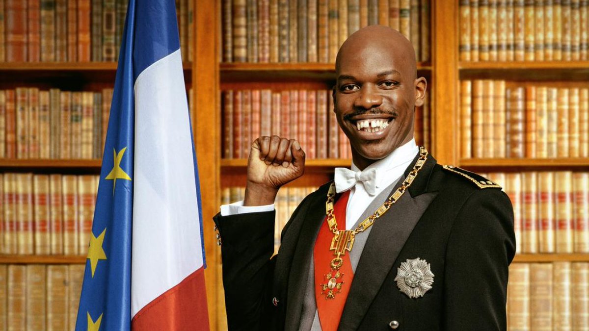 Dans la série, il est Président.
Dans la vraie vie, il est parrain. 
☀️Jean-Pascal ZADI soutient <a href="/SolSolidaire/">Sol Solidaire</a> pour réduire les factures des habitants des logements sociaux grâce à l'énergie solaire. Retrouvez-le lors de la soirée de gala le 26/09 : autoconsommation-pv.fr/programme