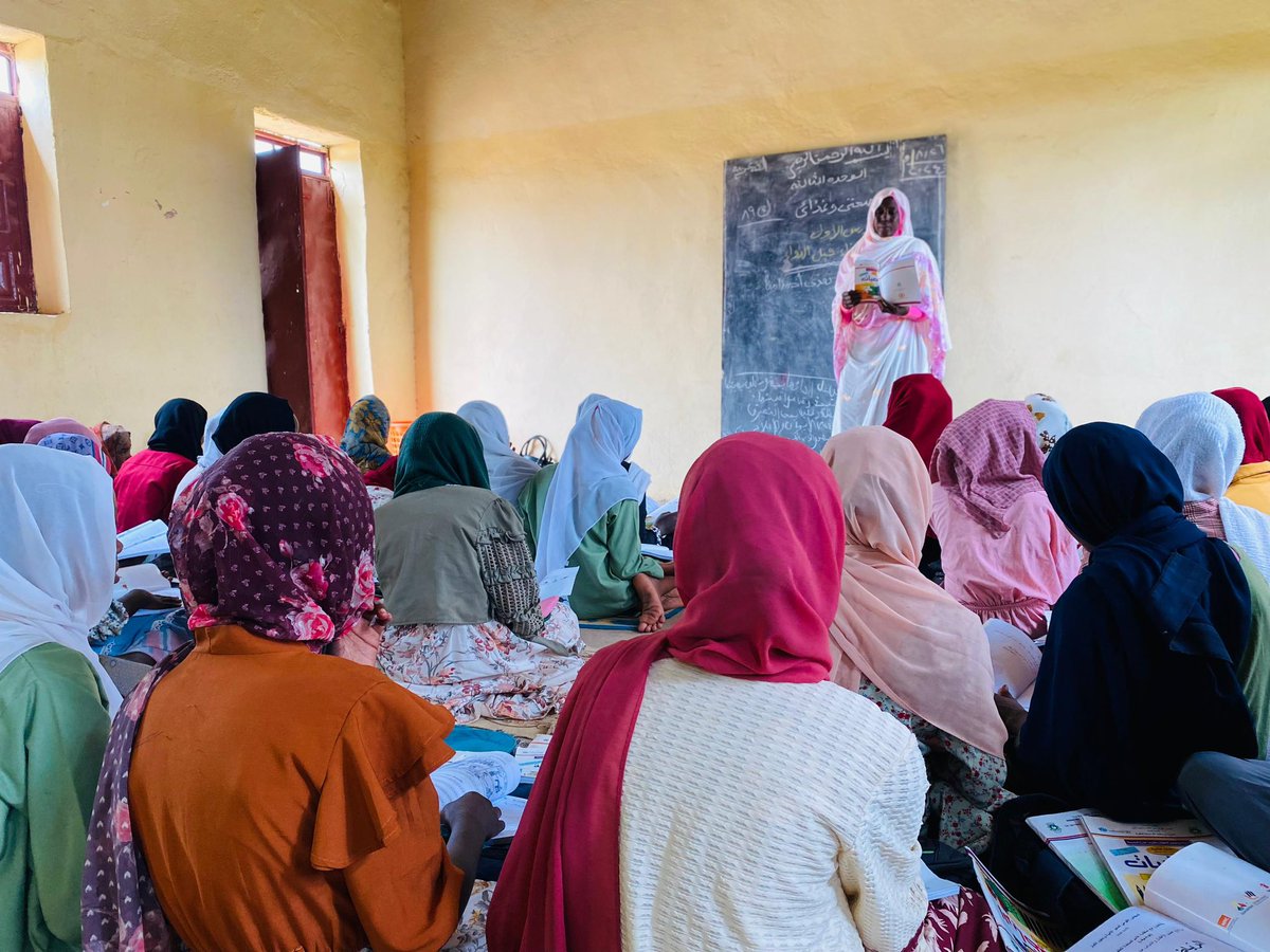 Proud that—together with amazing partners—Team <a href="/NRC_Norway/">Norwegian Refugee Council</a> in #Sudan already provided #humanitarian services for over 706,000 people this year, incl:
-over $3.6M in #cash
-106k w/ #food #aid
-77k girls &amp; boys w/ #education
-supporting >400+ #community-driven #relief initiatives