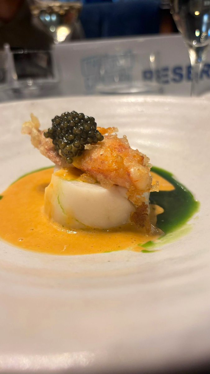 The Staff Canteen (@canteentweets) on Twitter photo Cornish day boat cod loin American sauce & smokey fish eggs 😋
<a href="/chefworksuk/">Chef Works UK & Ireland</a> @ridgeviewwineuk @lightspeedhq @hoshizaki_uk #TSCLive @thefrenchmcr <a href="/adschef/">Adam Reid</a> Cornish day boat cod loin American sauce & smokey fish eggs 😋
<a href="/chefworksuk/">Chef Works UK & Ireland</a> @ridgeviewwineuk @lightspeedhq @hoshizaki_uk #TSCLive @thefrenchmcr <a href="/adschef/">Adam Reid</a>