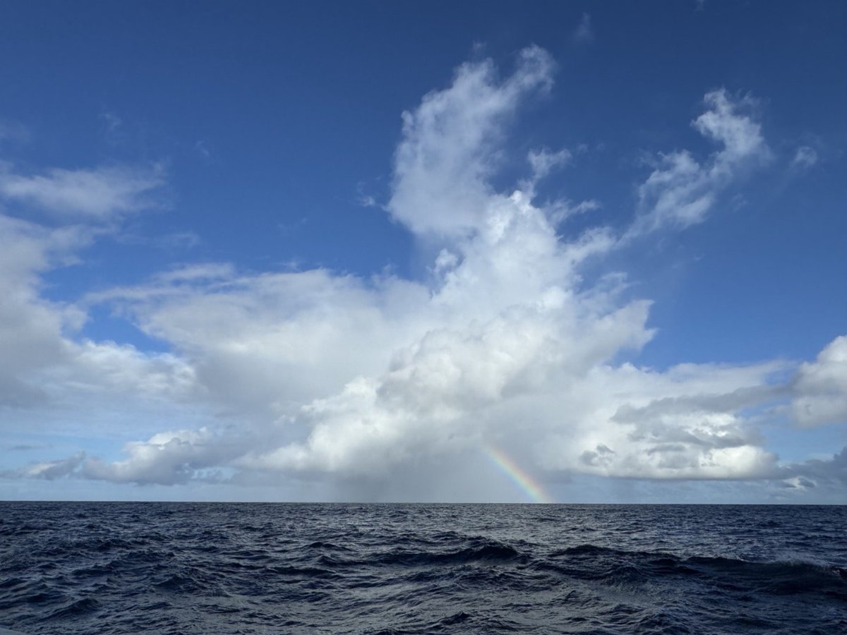 esa_earthcare's tweet photo. Sea sickness and turbulence worth it for EarthCARE!
It got a bit choppy in the Atlantic 🤢
At least there were rainbows! 🌈
We're here for the big storms after all! ⛈️
Check out the latest on EarthCARE validation & ORCESTRA, thanks to Yuting Wu! 🙌
👉https://t.co/BP2DU7g8jy https://t.co/cM1CkqaZe8