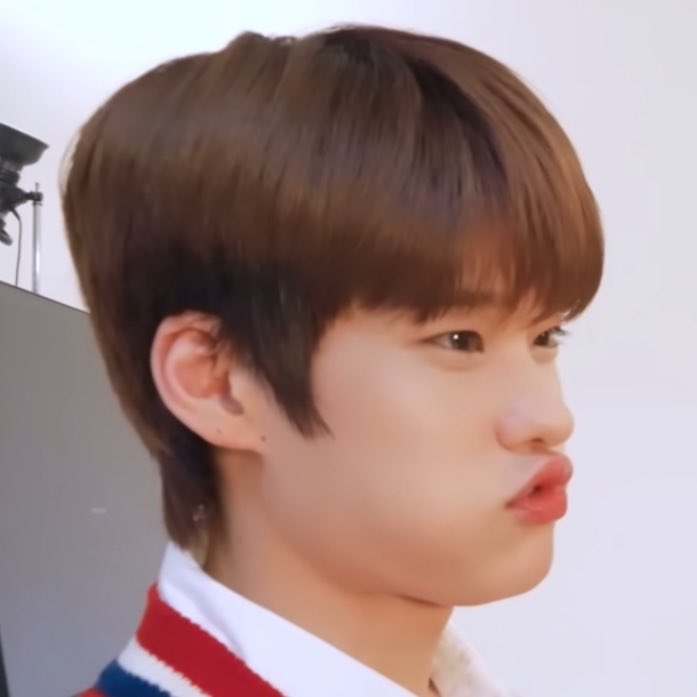 hambin02's tweet image. 🥚🐣🐥...💂‍♀️

#RIIZE #라이즈 #ライズ #쇼타로 #ショウタロウ #은석 #ウンソク #성찬 #ソンチャン #원빈 #ウォンビン #소희 #ソヒ #앤톤 #アントン