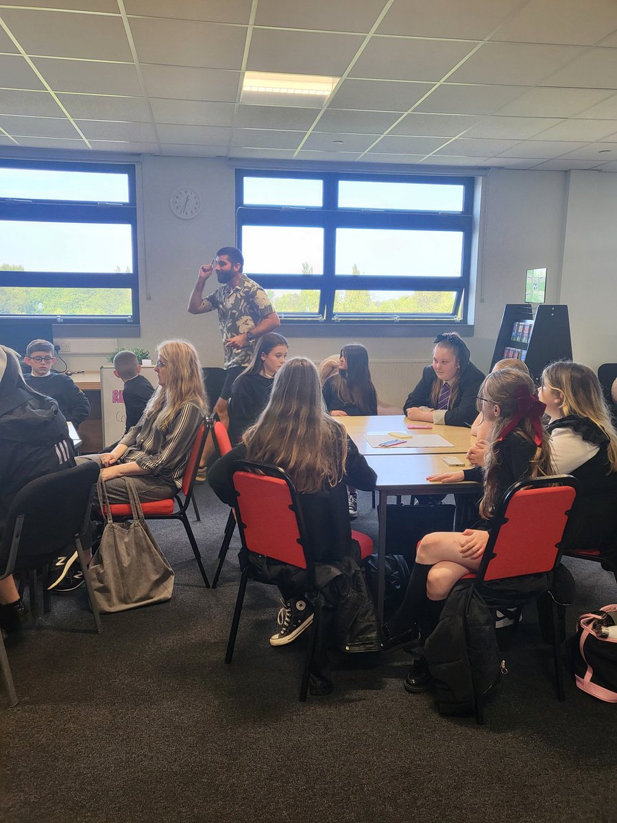 StAndrewsAcadLIBRARY tweet media