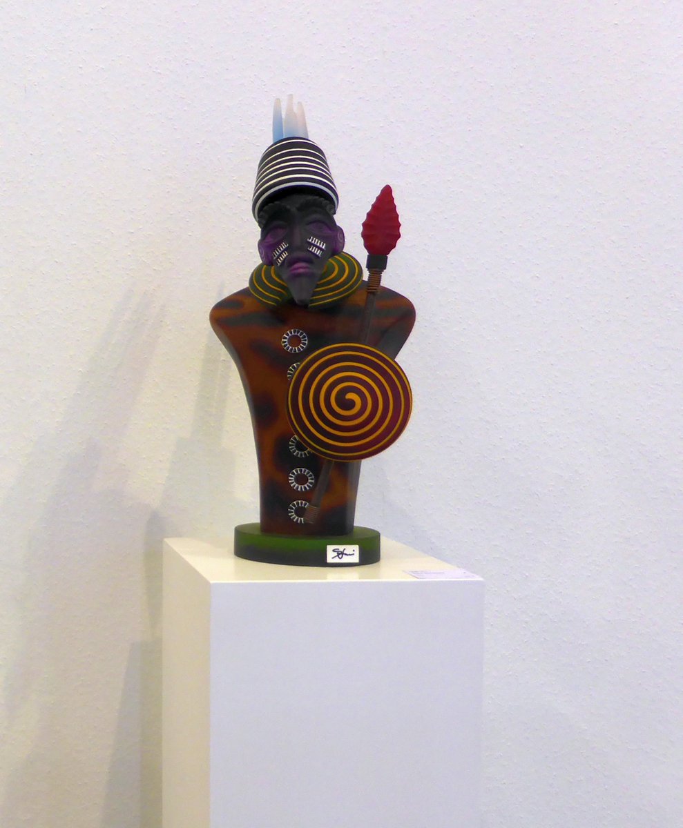 𝗚𝗹𝗮𝘀𝘀 𝗔𝗿𝘁 𝗠𝗼𝗻𝗱𝗮𝘆
This beautiful glass warrior 😍 by Glass Studio Borowski was presented at Glasstec 2016.

#glass #glassart #glassdesign #art #design