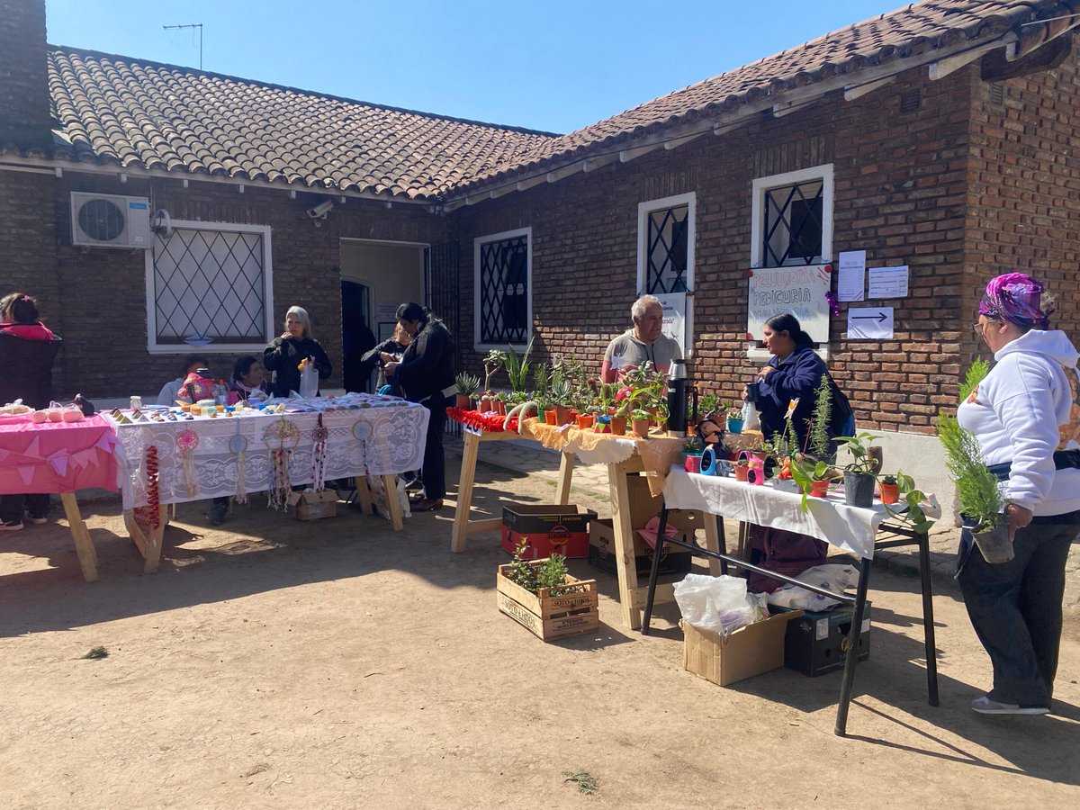 promfamiliarmsm's tweet photo. NUEVA EDICIÓN DE LA FERIA DE EMPRENDEDORES:
Con personas vinculadas a las actividades brindadas por la Subsecretaría de Programas Sociales.
Los objetivos son brindar herramientas que permitan a los emprendedores incrementar sus ingresos impulsando diversos proyectos. https://t.co/mnfcfw4xfK