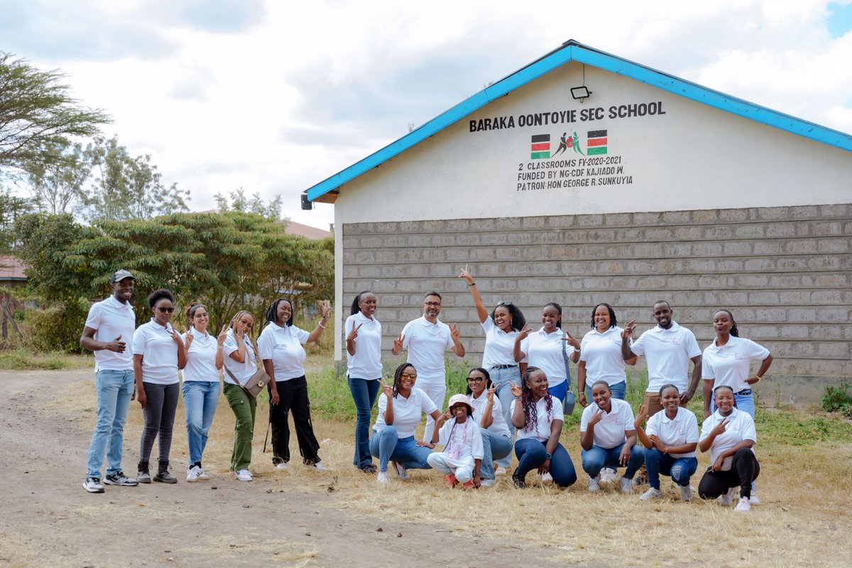 tacconversation's tweet photo. TAC's first highschool tour launched on Saturday, 7th Sept at Baraka Oontoiye Sec school.
Our partners @3rdParkHospital and @KuramoCapMgmt  not only provided important health and financial literacy but also provided sanitary towels and undergarments to all the 1300 girls. https://t.co/qEcPQX2VrL