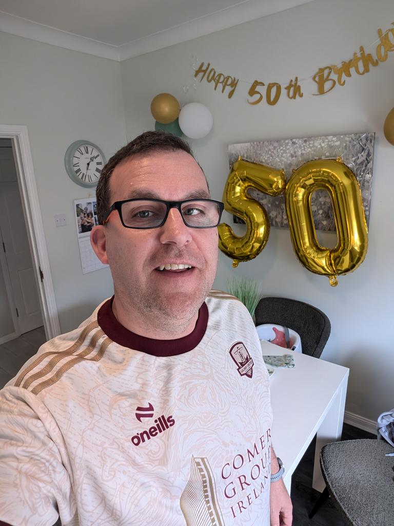 galwaysfuture's tweet image. Thanks for all the birthday wishes and best of all the gift of the classy third kit @GalwayUnitedFC #gufcoleoleole