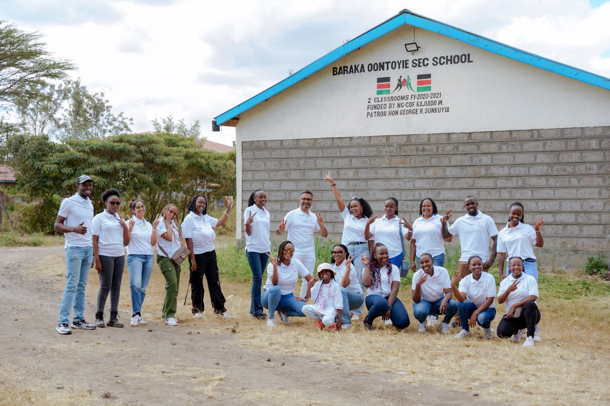 tacconversation's tweet photo. TAC's first highschool tour launched on Saturday, 7th Sept at Baraka Oontoiye Sec school.
Our partners @3rdParkHospital and @KuramoCapMgmt  not only provided important health and financial literacy but also provided sanitary towels and undergarments to all the 1300 girls. https://t.co/qEcPQX2VrL