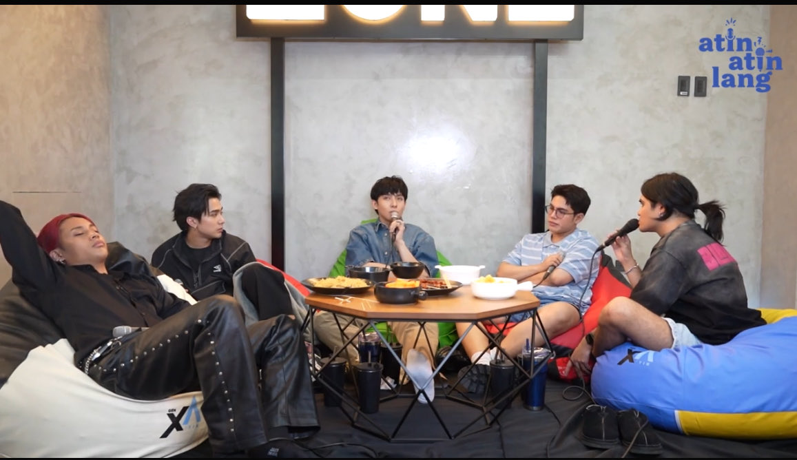 GenXAtin's tweet photo. Ang ganda ng usapan talaga kapag relax ka sa upuan mo!  Heheheh!  

SB19 PODCAST SPECIAL EPISODE
@SB19Official
#SB19 #AtinAtinLangWithSB19 #LimangPisoIsangPangarap https://t.co/ZnnAcExYxS