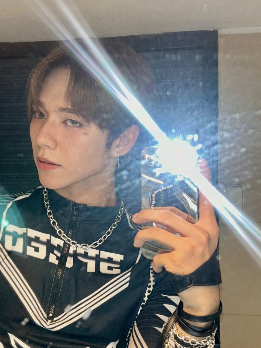 pluus_official's tweet photo. [🐶]

i love you all so much! always :))

#PLUUS #AlwaysPLUUS #PLUUSJL #ZUPDate #everydayPLUUS #SUM https://t.co/PgQJbz3G34
