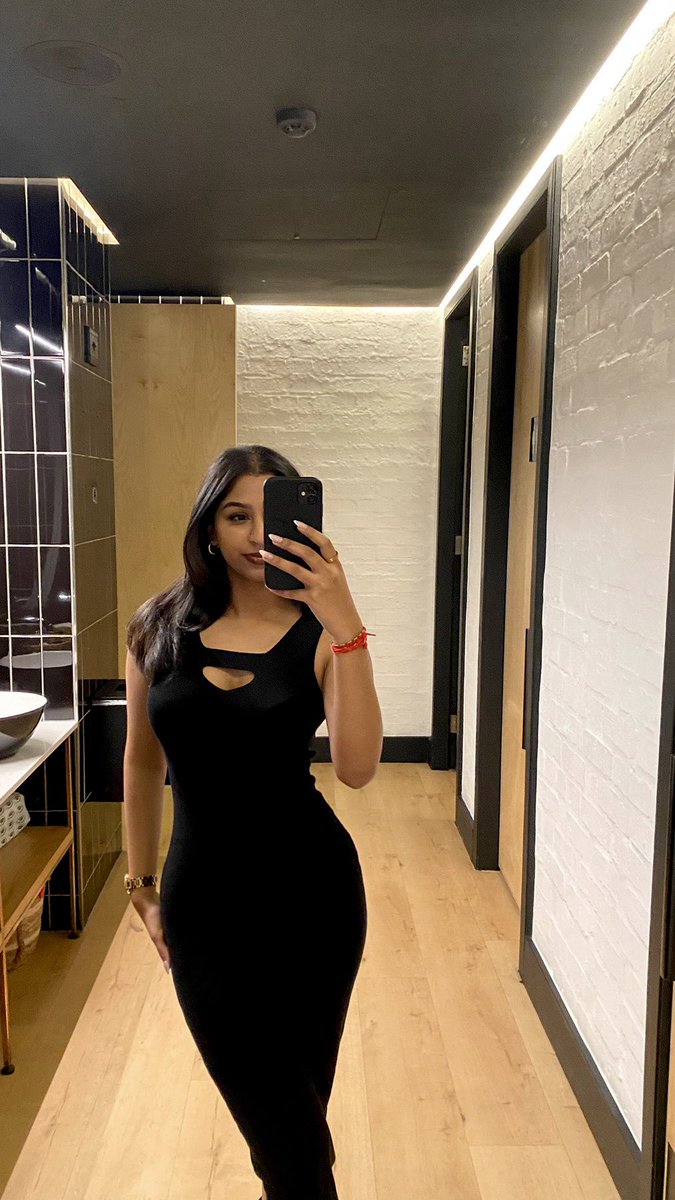 sona 🦢 tweet media