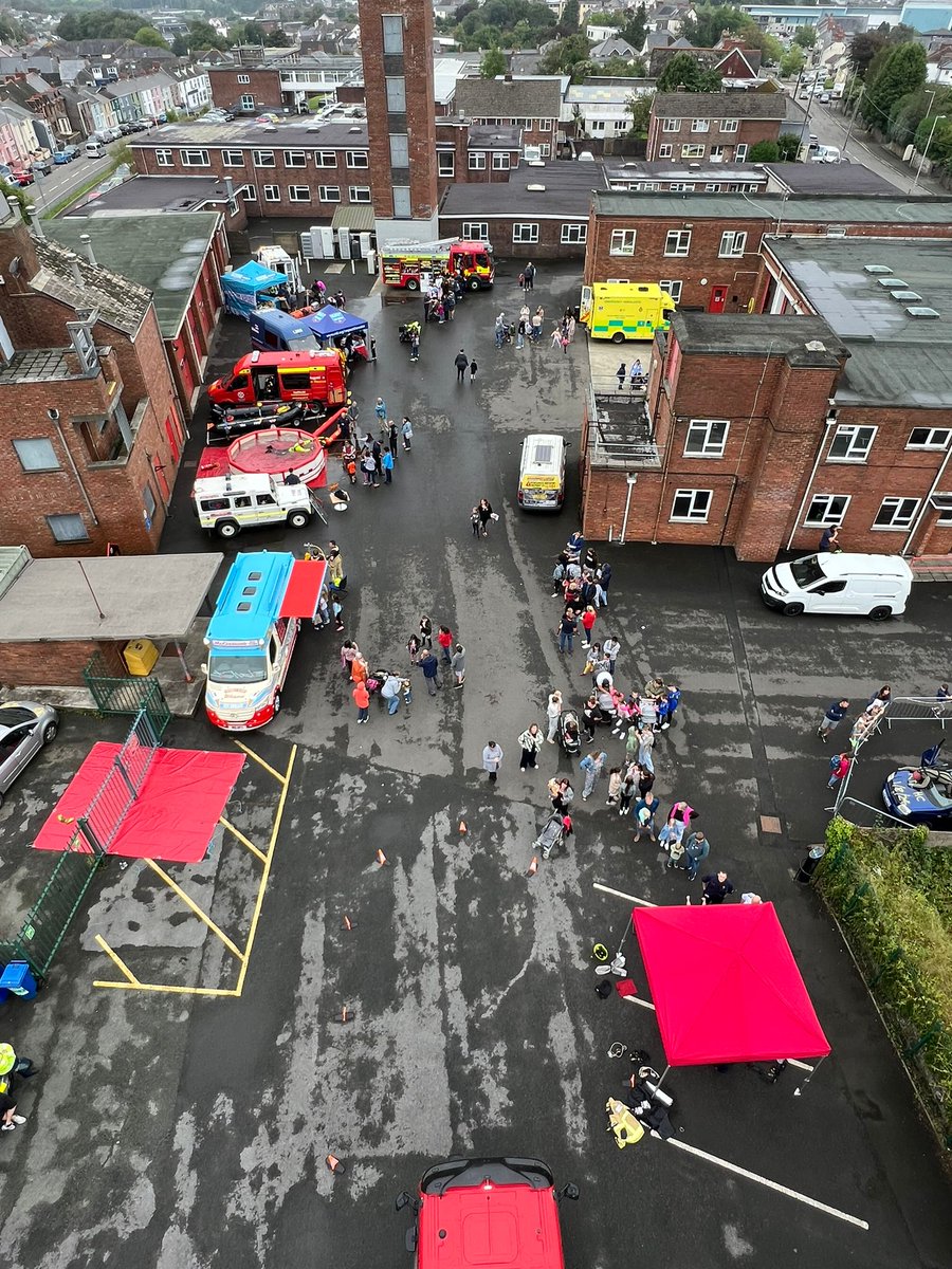 HWestFire's tweet photo. 🔥Diolch/Thank You🔥

From all of us at the Station. We'd like to thank you all for coming to our open day, we hope you enjoyed the day!

Without everyone's support, we wouldn't have been able to raise/donate  £800 to the Fire Fighters Charity ❤️ https://t.co/vp3kwpESve