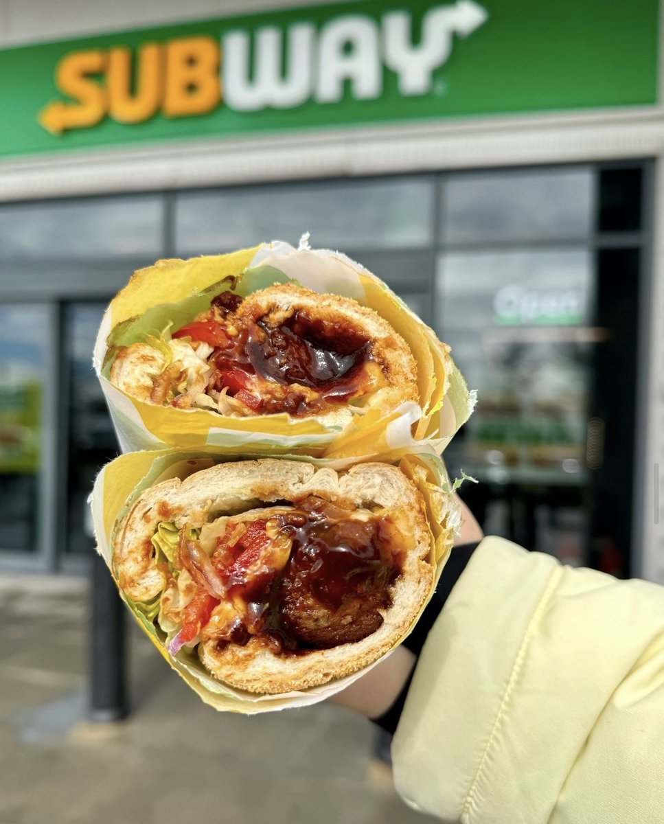 Craving something fresh and tasty? Stop by <a href="/SubwayUK/">Subway® UK</a> at Waverley Market for your favourite subs made just the way you like them! Perfect for a quick lunch or a bite on the go 🥪🍴