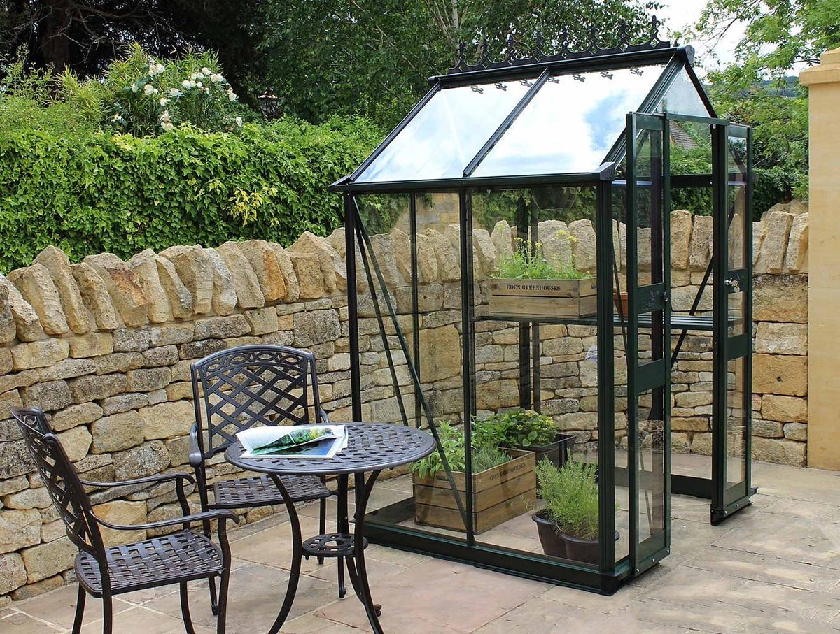 SkinnersSheds's tweet photo. For the whole of September we are offering 10% off all Cotswold Birdlip and Cotswold Burford #greenhouses AND accessories! Available to order online or at your local showsite.

https://t.co/pucsPlg8BH https://t.co/J4dewz7hNe