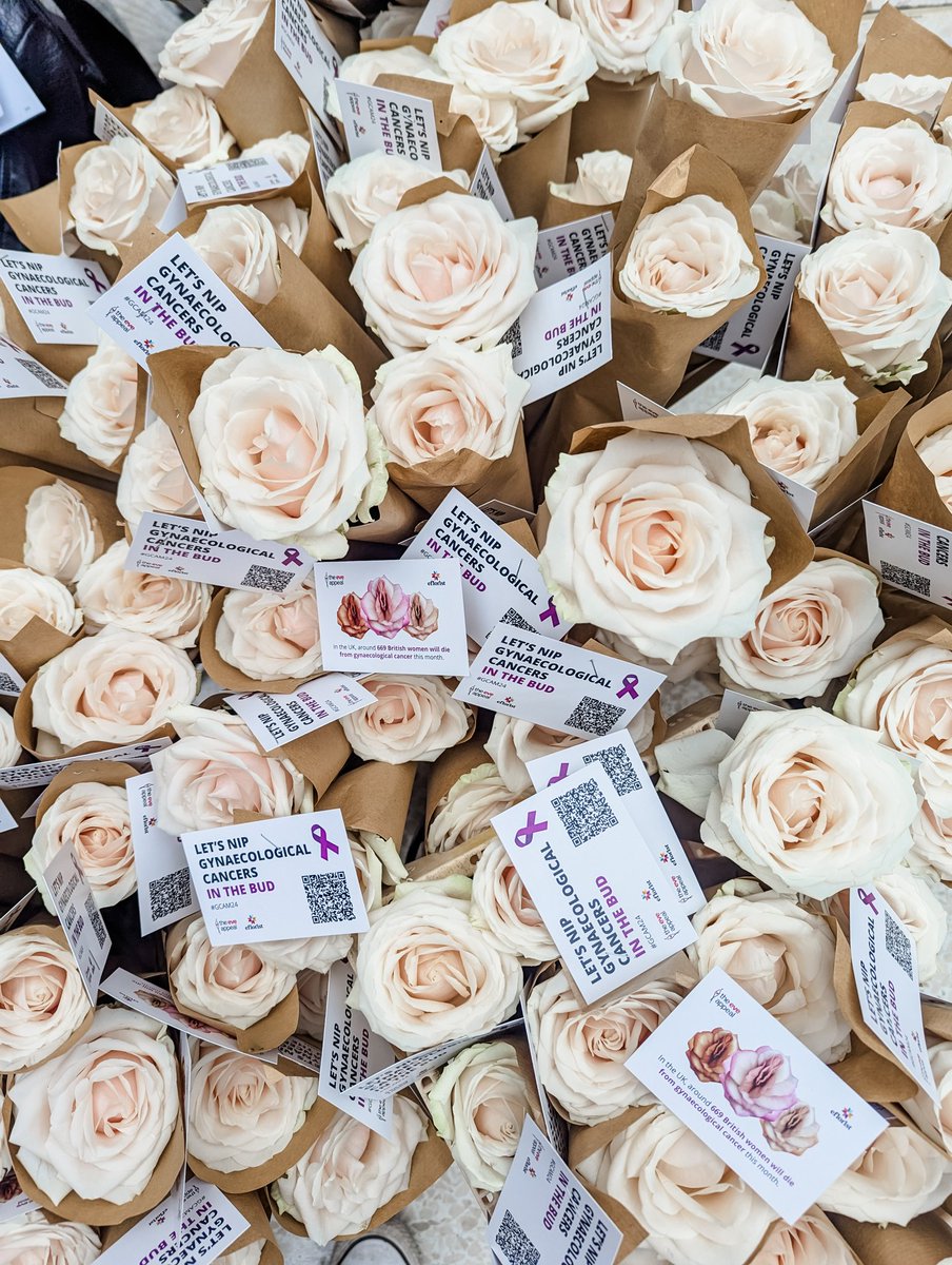 An amazing day making women smile with the small gesture of a flower and genuine concern for their health. We've laughed and cried - I couldn't be prouder to be part of this!

Thank you <a href="/efloristflowers/">Eflorist</a> <a href="/eveappeal/">The Eve Appeal</a> for your trust and my amazing team that did a wonderful thing 🌹❤️