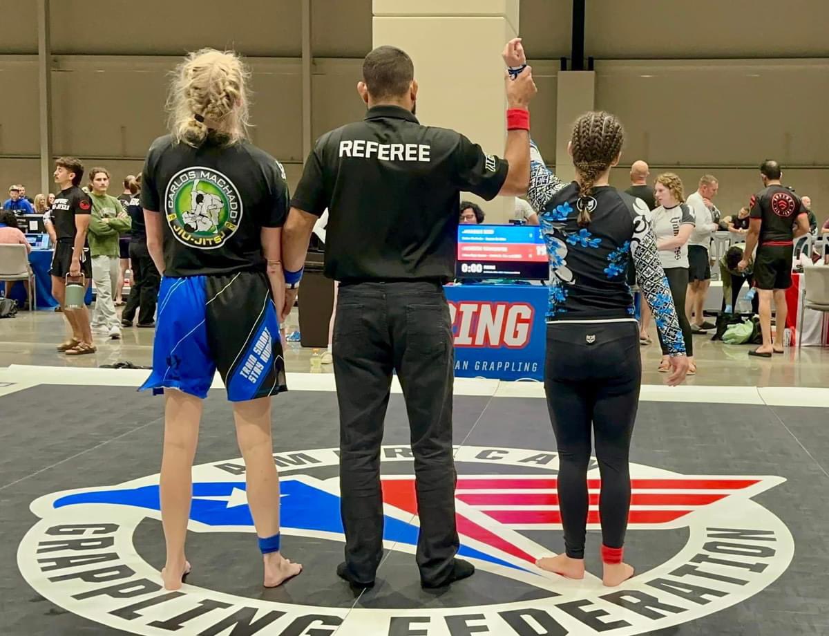 CheckTheLogs's tweet image. Stellar performance from my kiddo. She took home 3X 🥇 in gi, nogi, and challenger! She tallied 5 wins by submission. 

Proud daddy.

#girldad #bjj #nogi #agf
