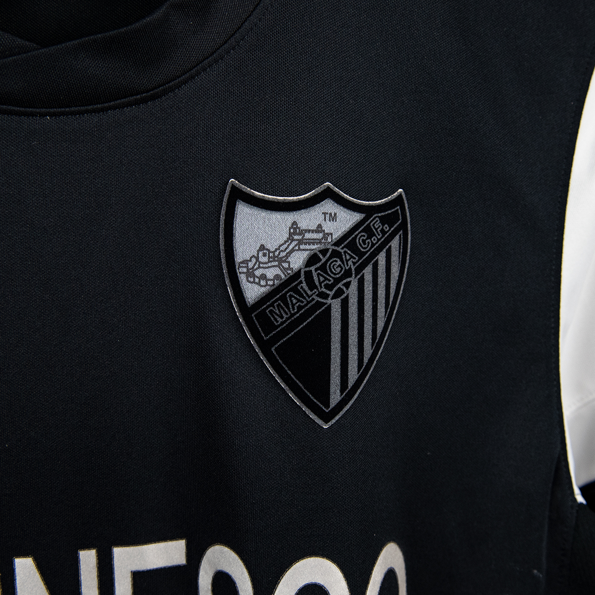 classicshirts's tweet photo. Malaga 2012 Away by Nike 🇪🇸

First season in the UCL. Pellegrini. Isco. Baptista. Saviola. Joaquin.

🔥 https://t.co/fWIRLdAqMc