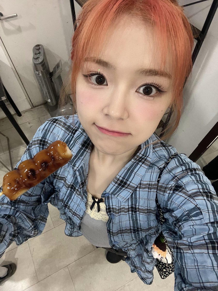iMe_Dreamnote's tweet photo. 당고 조아 사람🩷🍡 

#드림노트 #은조 #DreamNote #Eunjo https://t.co/XCEupAI4PA