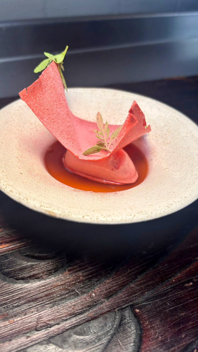 The Staff Canteen (@canteentweets) on Twitter photo Baked chamomile custard Cheshire rhubarb juice & strawberry 🍓 
<a href="/chefworksuk/">Chef Works UK & Ireland</a> @ridgeviewwineuk @lightspeedhq @hoshizaki_uk #TSCLive @thefrenchmcr <a href="/adschef/">Adam Reid</a> Baked chamomile custard Cheshire rhubarb juice & strawberry 🍓 
<a href="/chefworksuk/">Chef Works UK & Ireland</a> @ridgeviewwineuk @lightspeedhq @hoshizaki_uk #TSCLive @thefrenchmcr <a href="/adschef/">Adam Reid</a>