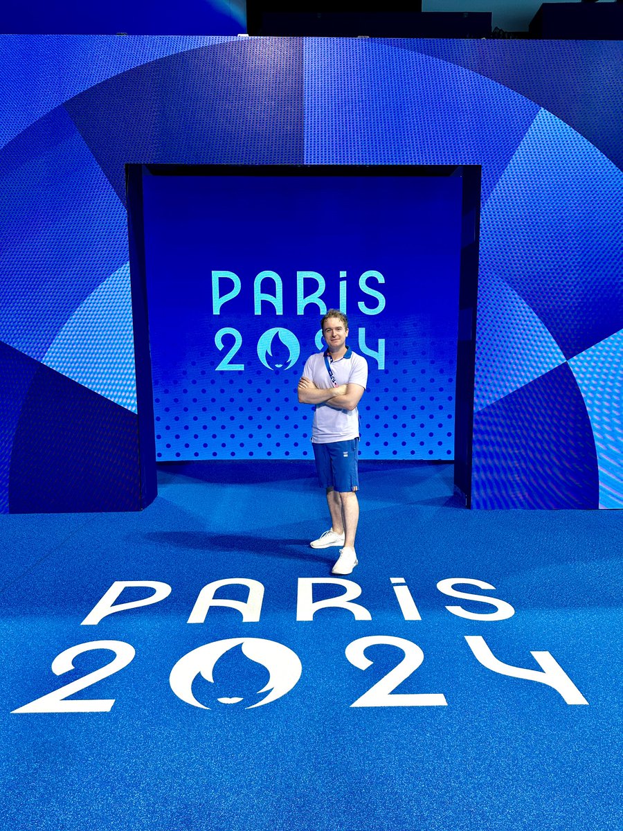 NickHopeTV's tweet photo. Paris 2024 and my ninth @Paralympics 
💙🤍❤️✅

So proud to have delivered well over 300 international interviews for Paralympic broadcasters from across the world during 10 incredible days of swimming at La Defénse Arena.

As ever, the Games delivered story-after-story and it was an honour to be trusted with such a role for Olympics Broadcasting Services / OiS 😊

A HUGE thanks to all those I've worked with over the last few weeks. Memories (and the occassional broadcast-related-trauma 🤪) to last a lifetime 🙏💜

#Paralympics | #Paris2024