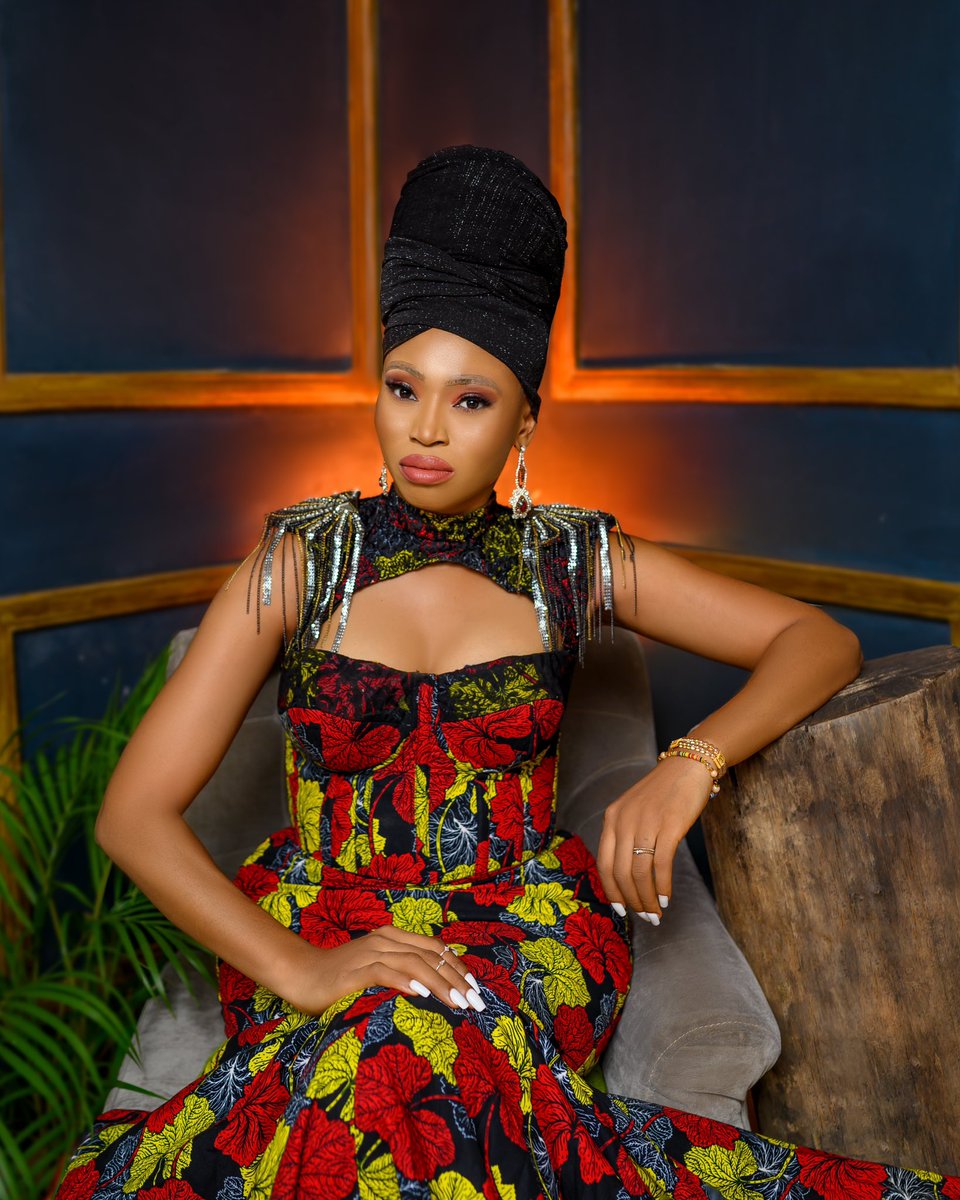 Belliyah’s heart, beats for connecting conversations and community building.

Lets build this community!
#tuffclassic
#hearttoheart
#belliyah
#realtalk