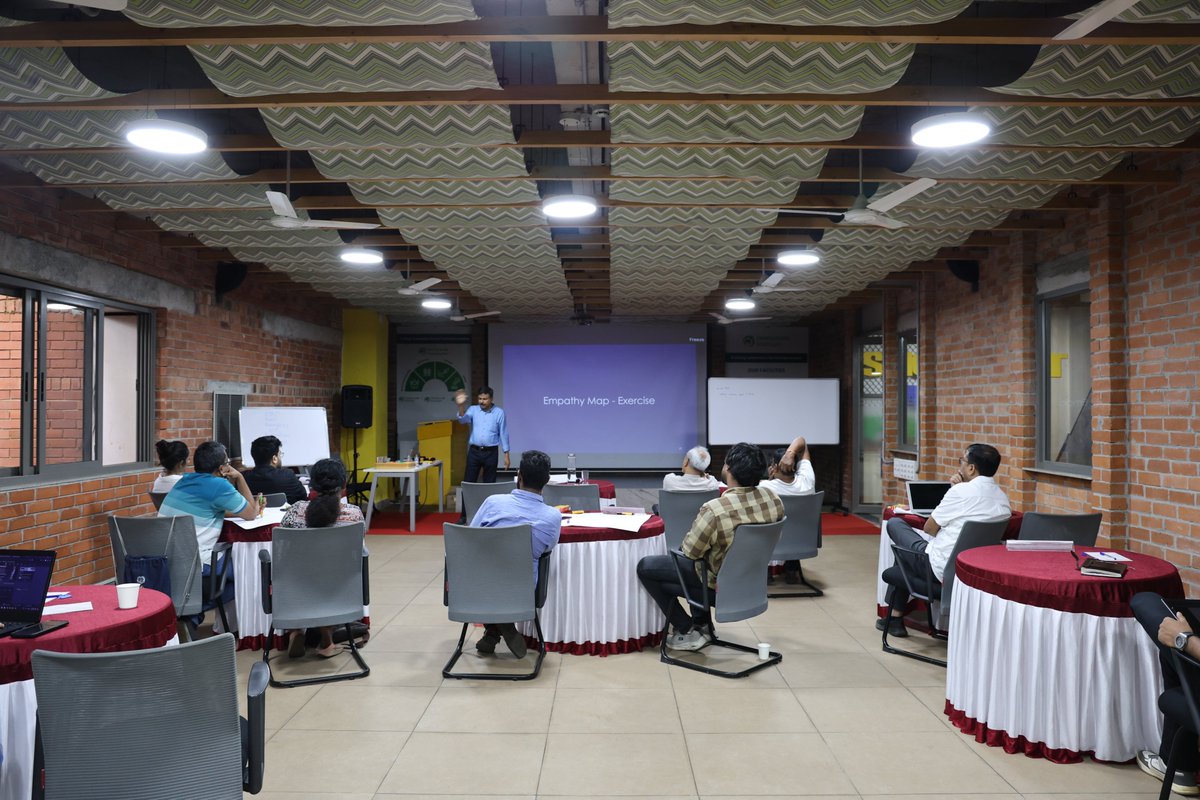DFstartups's tweet image. Highlights of today’s Incubation C24 Workshop! 

• Refreshed key entrepreneurial principles
• Great engagement &amp;amp; idea sharing
• Introduced the Empathy Map to understand customers better

Can’t wait to see these insights in action!

#Entrepreneurship #EmpathyMap #StartupJourney