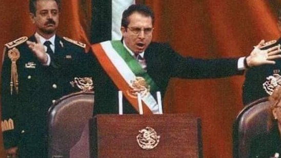 AntiTelevisaMx's tweet photo. El día, que Ernesto Zedillo quitó ilegalmente a todos los Ministros de la @SCJN para colocar a sus títeres como jueces, para que no se opusieran a la venta de los Ferrocarriles, al alza del IVA y al FOBAPROA ni López Dóriga, Pedro Ferriz y Salinas Pliego se quejaron. ¡HlPÓCRlTAS! https://t.co/RdQH8JAmM8