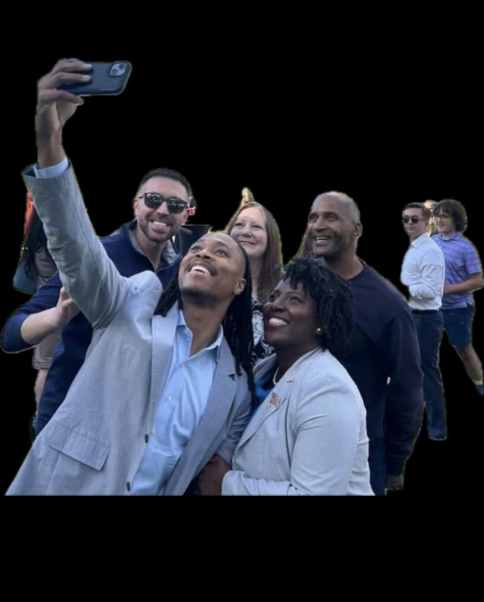 My husband and I with some of Pennsylvania’s BEST❣️
<a href="/RyanBizzarro/">REP. RYAN BIZZARRO</a>  🔥
<a href="/malcolmkenyatta/">Rep. Malcolm Kenyatta</a>  🔥
@JoannaMcClinton  🔥