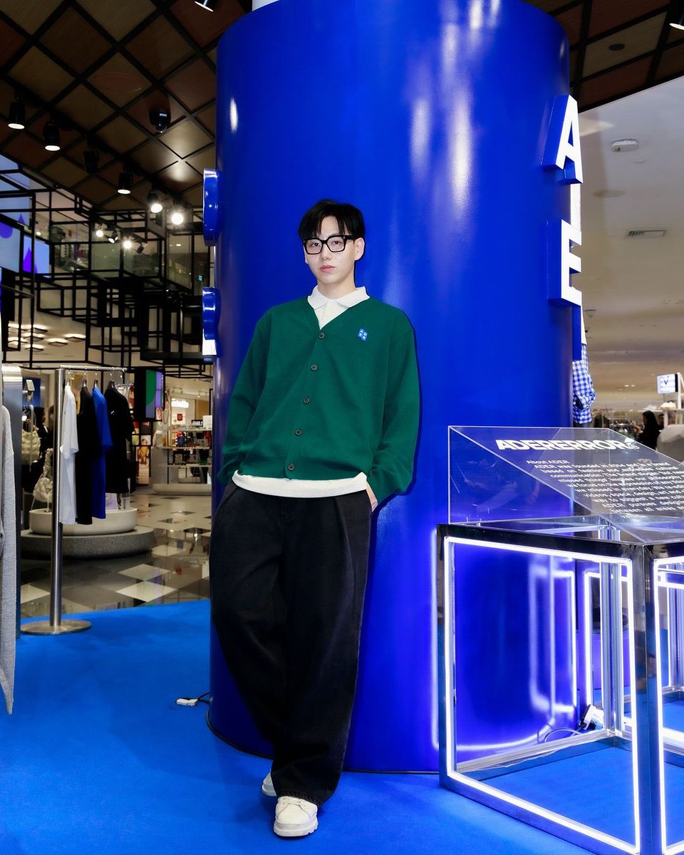 gungkunbear's tweet image. 09 sep 24
#Gung_Kunpong ‘IG post 

สร้างสรรค์ไม่ซ้ำใคร สนุกไปกับสไตล์ที่ไม่หยุดนิ่ง
ADERERROR Significant Pop-Up Store ชั้น G Siam Discovery ตั้งแต่วันนี้ - 16 กันยายน ที่ ADERERROR ชั้น M Siam Discovery

#ADERSignificantCollection #AderError #DiscoverySelection 

#กังเป็นหมี