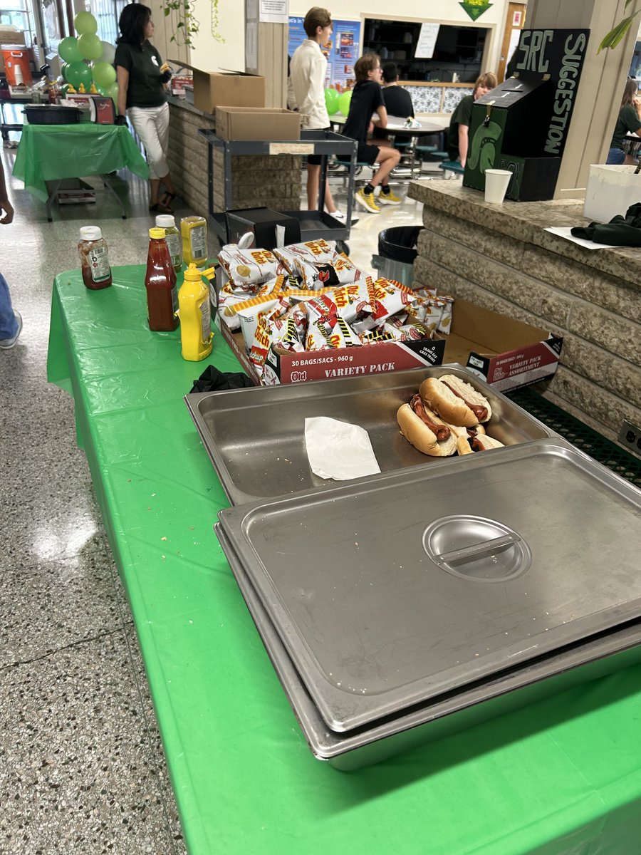 Welcome back, scholars! A huge shout out to our new recruits, the grade 9's!