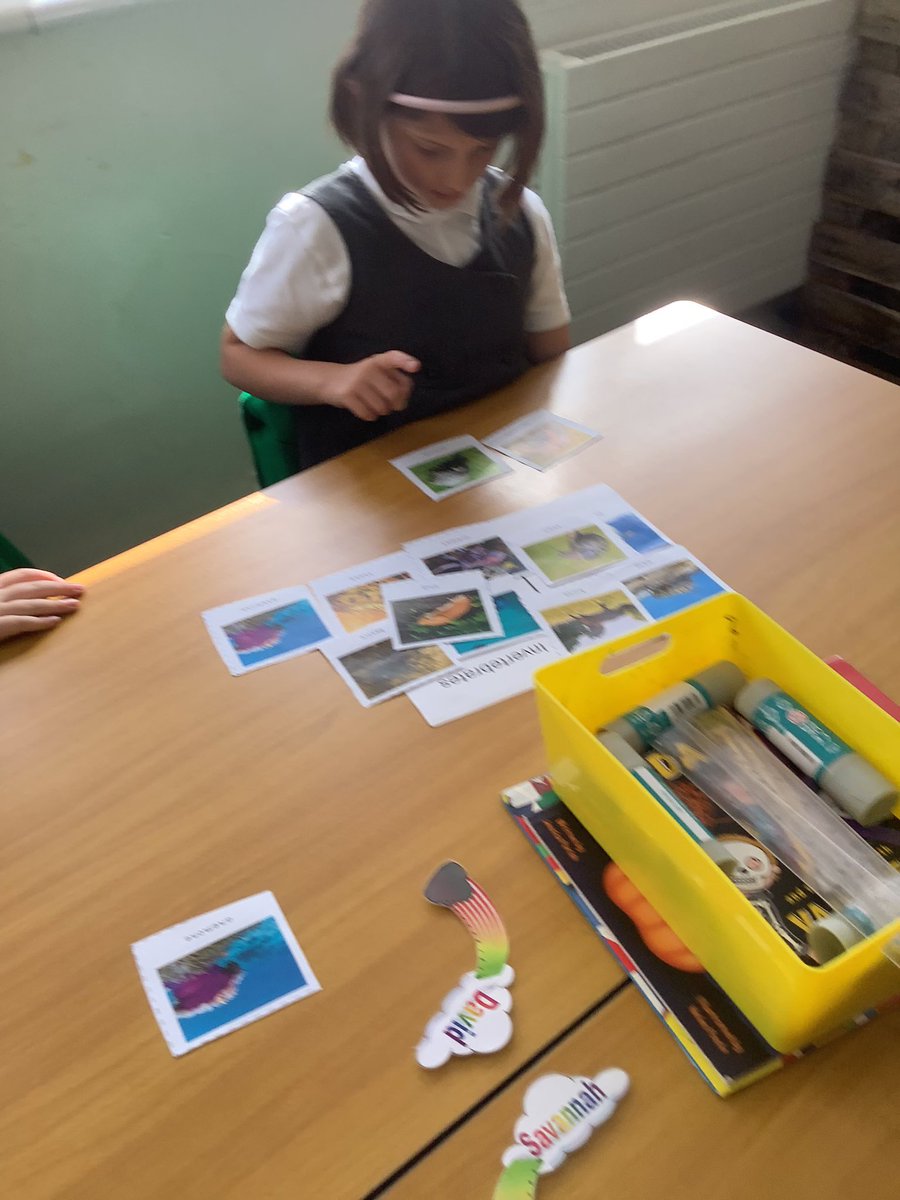 BGPrimary's tweet image. Y3 have been sorting animals into vertebrates and invertebrates. #BGPScience