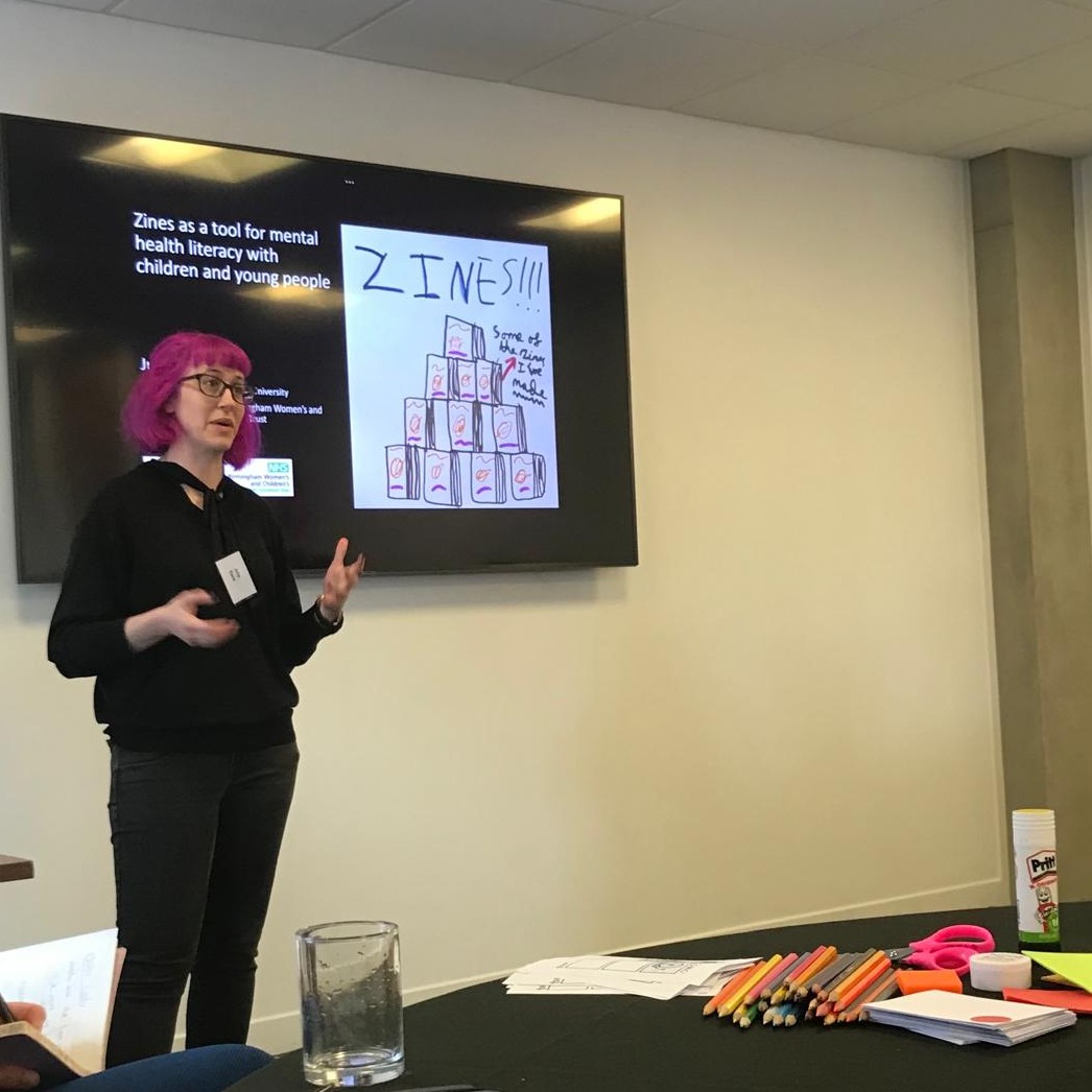 fstopqueen's tweet photo. @AstonPsychology @ResearchBWC In action....
#ICRMC
#zines #ZineMaking #ZELPProject https://t.co/zp8uGJXiUl