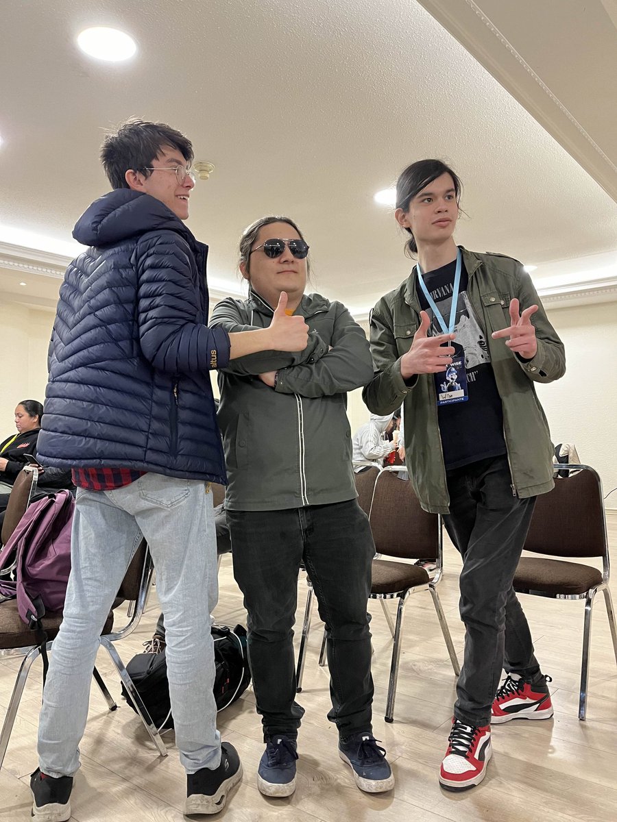 Wise (@wisesbc) on Twitter photo También quiero agradecer a <a href="/CarasuEsports/">Carasu esports</a>, <a href="/PMercenaries/">Purple Mercenaries</a>, <a href="/Aknoid/">Oscar "Aknoid" Fernandez</a> y <a href="/CamiloUgis/">PM | Ugis</a> por permitirnos a Peppa y a mí ser los front men del evento. Estamos muy agradecidos de haber encabezado un evento tan grande y prestigioso como este. También quiero agradecer a <a href="/CarasuEsports/">Carasu esports</a>, <a href="/PMercenaries/">Purple Mercenaries</a>, <a href="/Aknoid/">Oscar "Aknoid" Fernandez</a> y <a href="/CamiloUgis/">PM | Ugis</a> por permitirnos a Peppa y a mí ser los front men del evento. Estamos muy agradecidos de haber encabezado un evento tan grande y prestigioso como este.