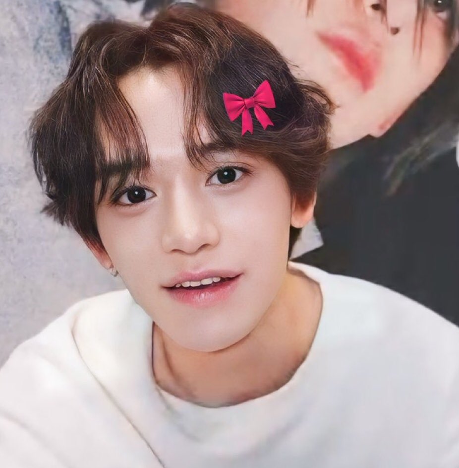 lucasdipity's tweet photo. PRETTY BOY. i miss him sm https://t.co/bMScMdEFMg