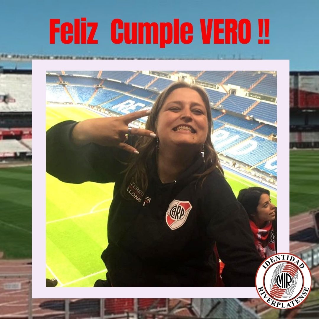 idriverplatense's tweet photo. @VeriRiver, todos los integrantes del MIR te deseamos un muy feliz cumpleaños!!! 🎂🎂🎂
#FelizCumpleVero ⚪🔴⚪ https://t.co/hEHH1nWaK0