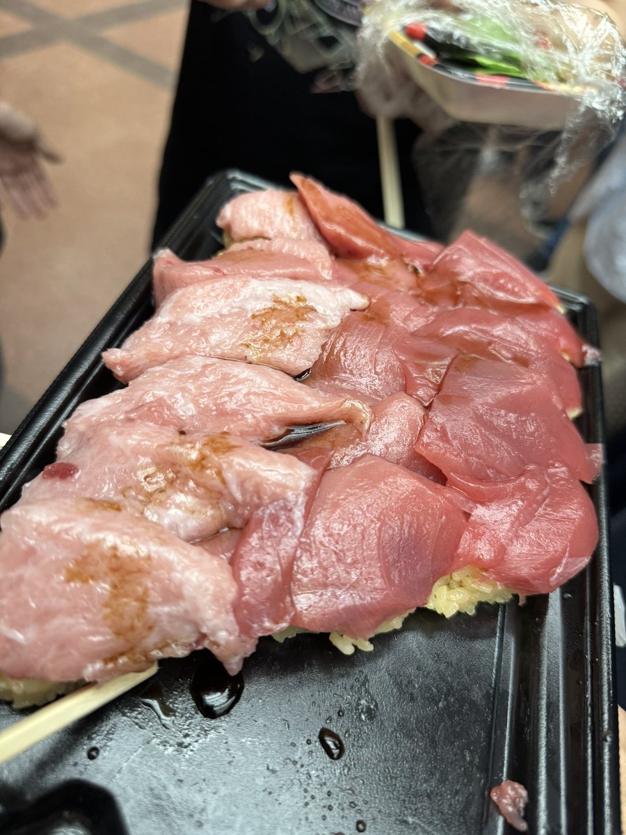 yashi09's tweet image. 今日の夕飯はあろまさんが解体したマグロです！！！！！
#MSSPlatinum 
#MSSP武道館