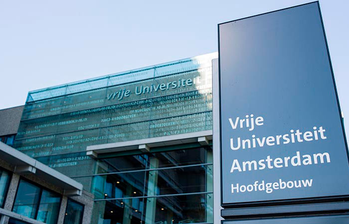 Doug Parry (@dougaparry) on Twitter photo 📢 From 1st-year student to Senior Lecturer, it’s been an amazing 14 years <a href="/StellenboschUni/">Stellenbosch University</a>, but now it's time for a new chapter. 🎓
I'm excited to be joining <a href="/communicationVU/">VU Communication Science</a> at <a href="/VUamsterdam/">Vrije Universiteit Amsterdam (inactief)</a> as an Assistant Professor of Media Psychology this November! 🇳🇱 📢 From 1st-year student to Senior Lecturer, it’s been an amazing 14 years <a href="/StellenboschUni/">Stellenbosch University</a>, but now it's time for a new chapter. 🎓
I'm excited to be joining <a href="/communicationVU/">VU Communication Science</a> at <a href="/VUamsterdam/">Vrije Universiteit Amsterdam (inactief)</a> as an Assistant Professor of Media Psychology this November! 🇳🇱