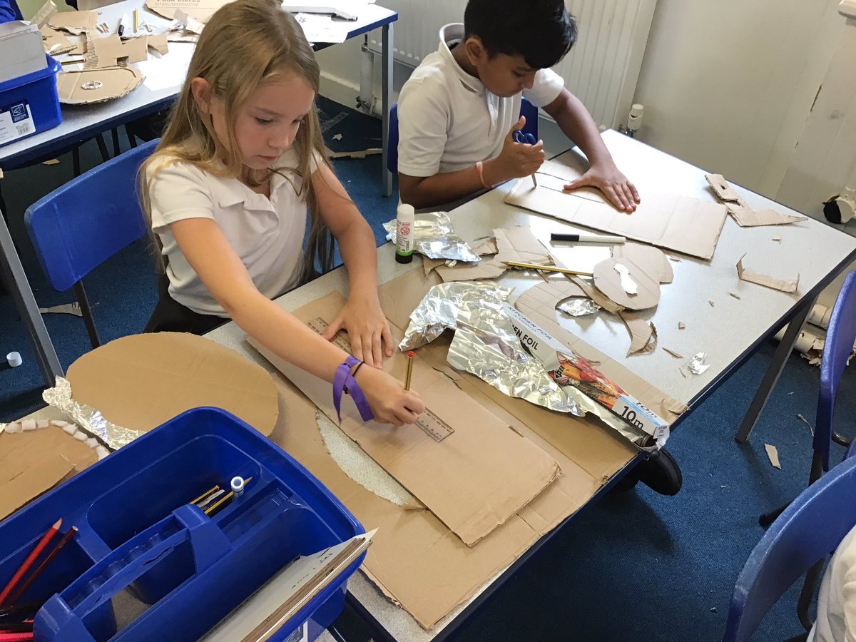 PelhamYear5's tweet photo. SUPER START! Now, onto making their swords #History #DT #Art #AncientGreece @trustilluminate  @PelhamPrimary_  🗡️🗡️ Meticulously measuring, drawing and cutting the outline #We❤️History #Maths https://t.co/ErZbJrdjFo