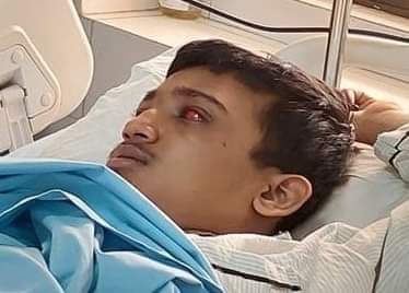 Purni_maDebnath's tweet image. #উৎসব জীবিত আছে। কিন্তু ওর চোখের অবস্থা খুব খারাপ। ওকে কত নির্মম ভাবে আহত করেছে ওই #জিহাদিরা.
He is alive . Pray for #utsob 
#wewantjusticeforutsob 
#SaveBangladeshiHindus #AllEyesOnBangladeshiHindus