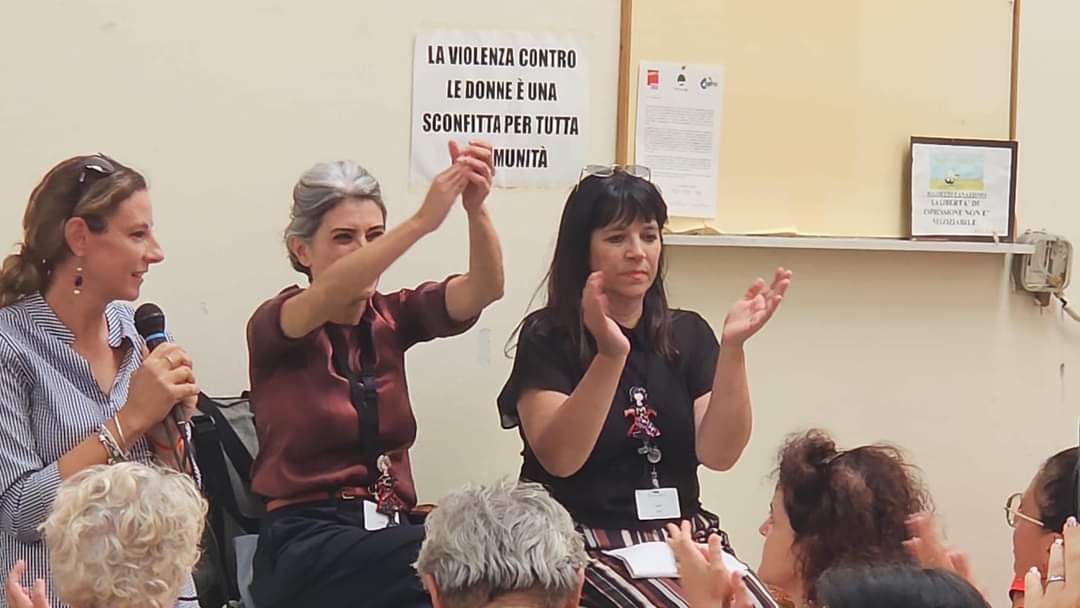 UILTECNAZIONALE's tweet photo. 🔵La Perla; Raffaglio: “28 lavoratrici rioccupate è primo e parziale risultato. Auspichiamo che sia primo passo per ripresa di tutte le attività di produzione, commercializzazione e di staff”

Leggi qui👇 la dichiarazione completa

https://t.co/EKvc5HafCp https://t.co/dRODxHPAis