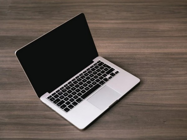 ani_digital's tweet photo. HP, Padget to produce laptops, computers at new facility in Tamil Nadu

Read @ANI Story |  https://t.co/NnSkHCMMXE
#HP #PadgetElectronics #Manufacturing https://t.co/uLEJ3R5DVv