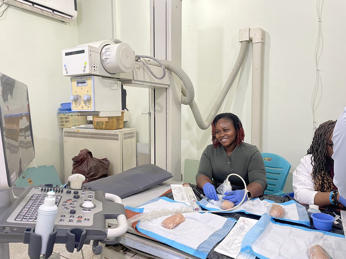 Dr_nana_ama's tweet photo. Breast biopsy sessions with @KemiMDRad Changing the face of breast cancer management #BreastImaging #ICSBCS #KATH #Kumasi https://t.co/9NdCtPM1i6