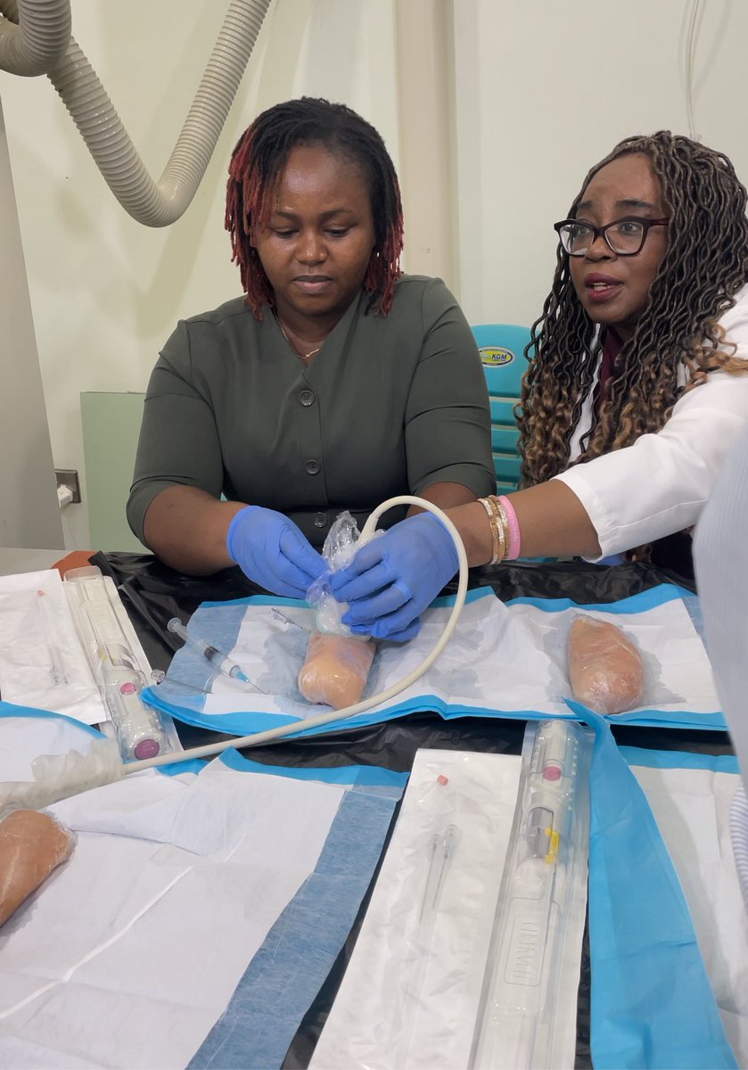 Dr_nana_ama's tweet photo. Breast biopsy sessions with @KemiMDRad Changing the face of breast cancer management #BreastImaging #ICSBCS #KATH #Kumasi https://t.co/9NdCtPM1i6